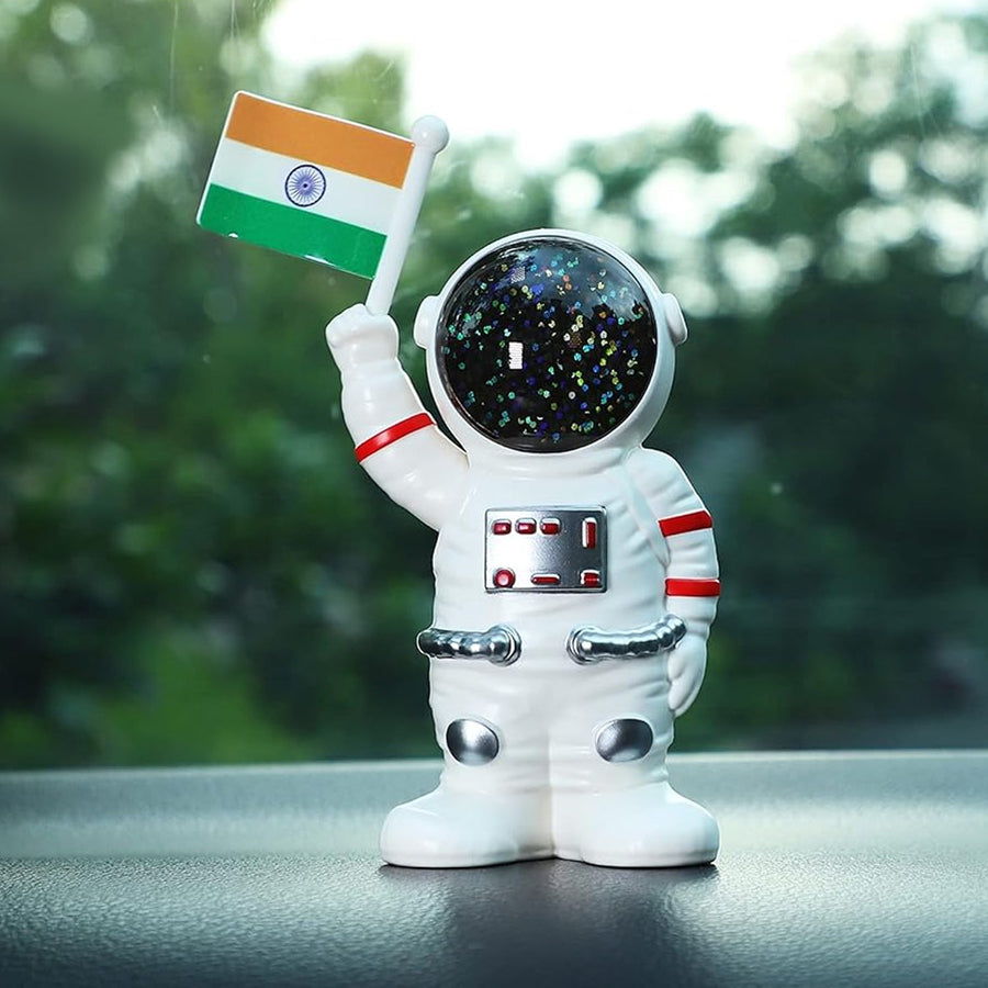 Solar Power Astronaut Ornament – Indian Flag Car Dashboard Décor